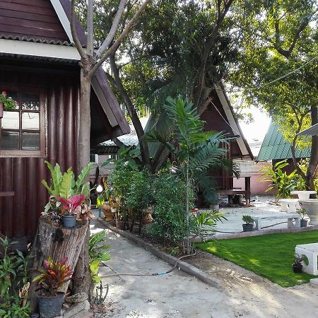 Bnr Resorts Bangkok Exteriör bild