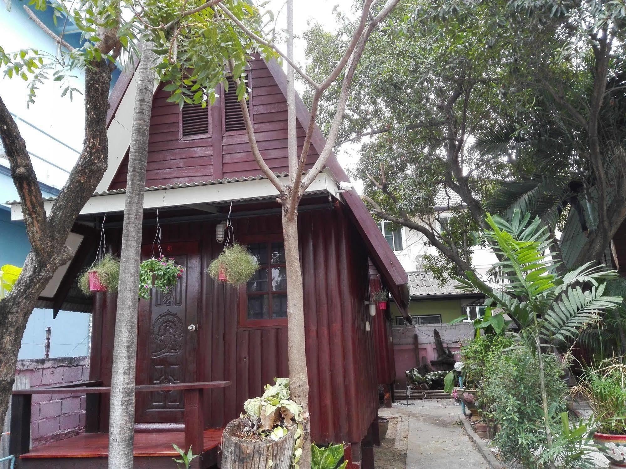 Bnr Resorts Bangkok Exteriör bild